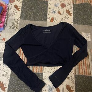 PARAGON Women's Black Long Sleeve Wrap Top